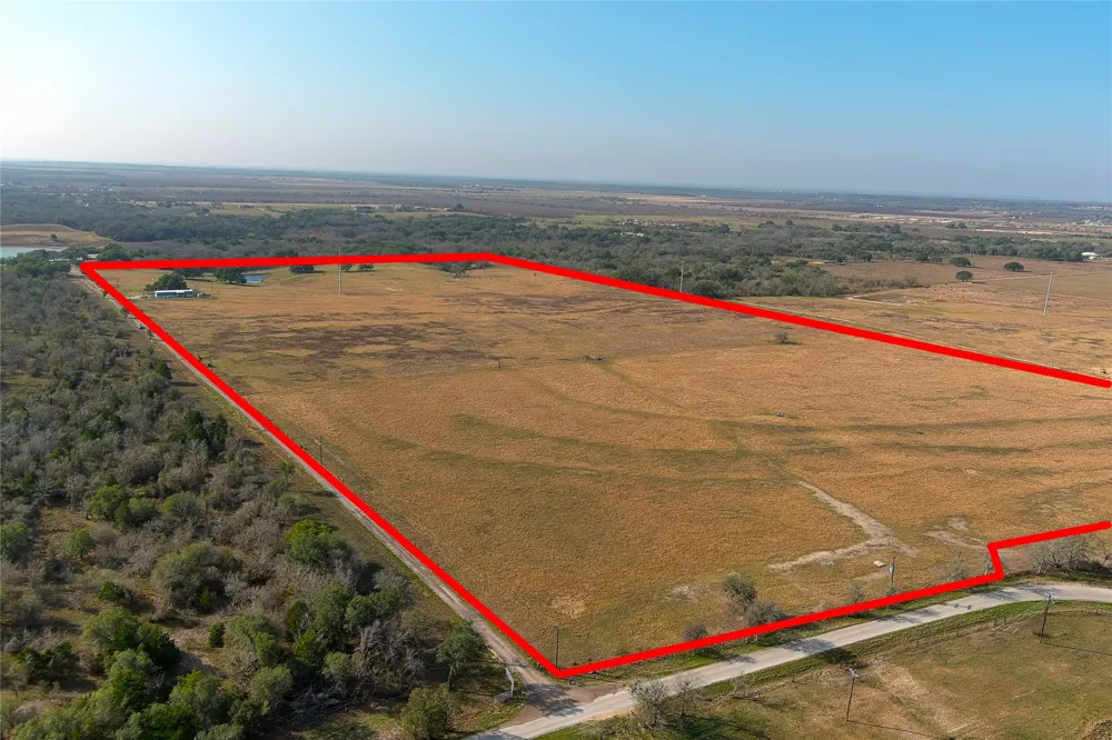 319 R C LANE Lockhart, TX 78644
