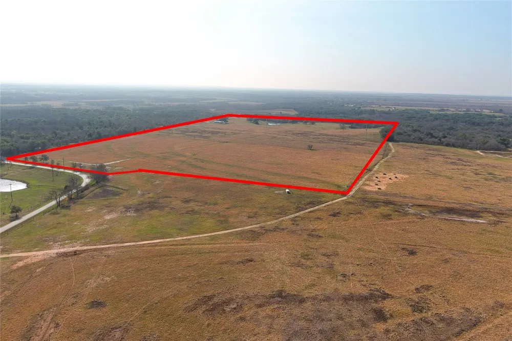319 R C LANE Lockhart, TX 78644