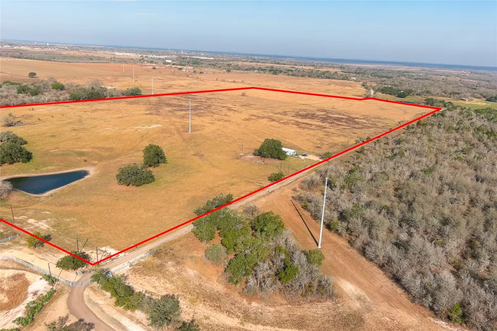 319 R C LANE Lockhart, TX 78644