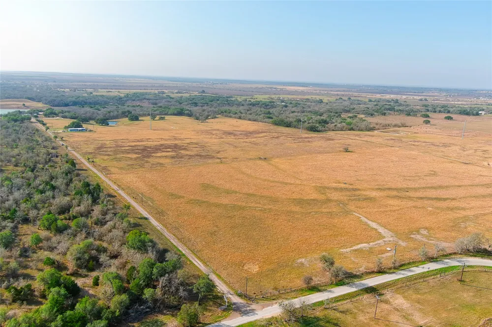 319 R C LANE Lockhart, TX 78644