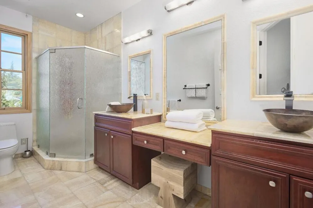 17035 Bohlman Road Saratoga, CA 95070