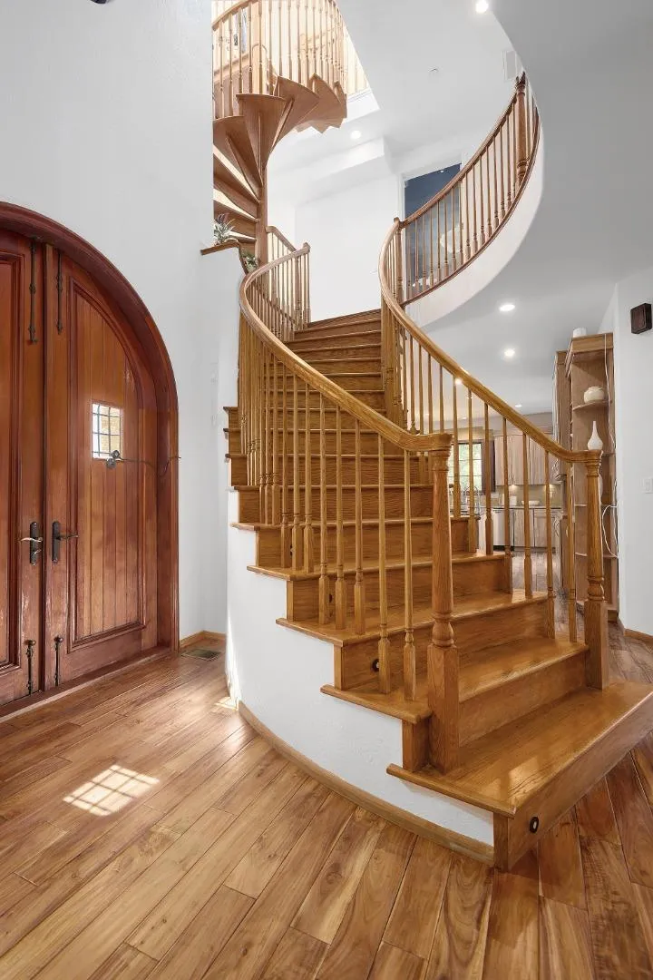 17035 Bohlman Road Saratoga, CA 95070