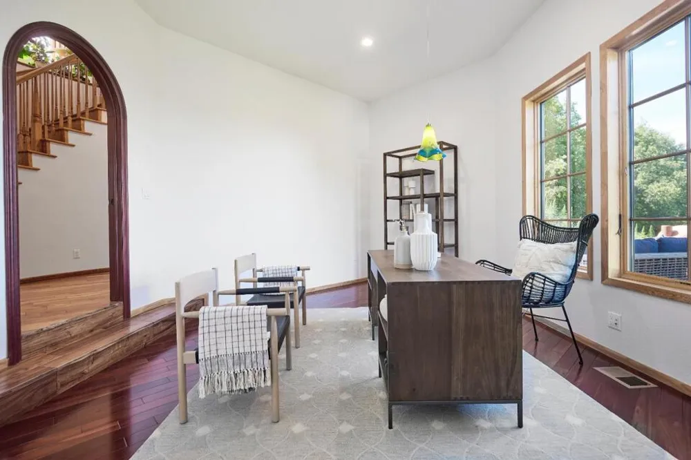 17035 Bohlman Road Saratoga, CA 95070