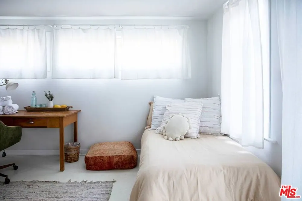 1238 Fernwood Pacific Drive Topanga, CA 90290