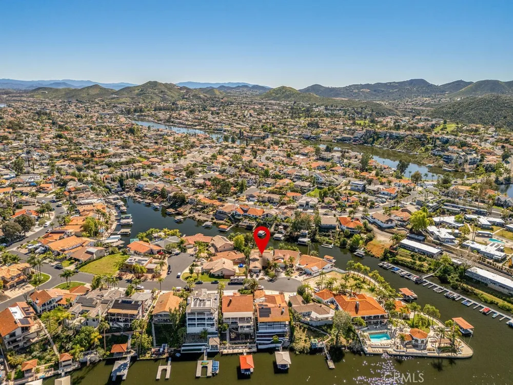 22373 Boating Canyon Lake, CA 92587