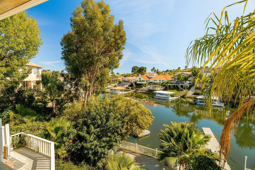22373 Boating Canyon Lake, CA 92587