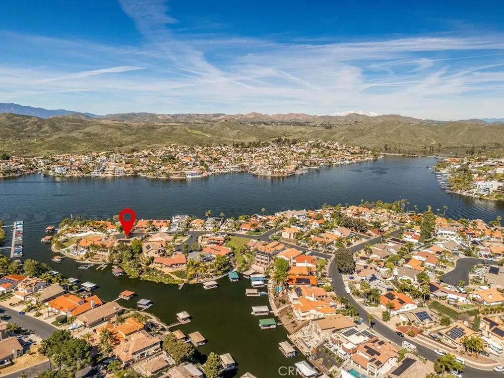 22373 Boating Canyon Lake, CA 92587