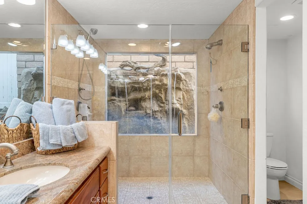 22373 Boating Canyon Lake, CA 92587