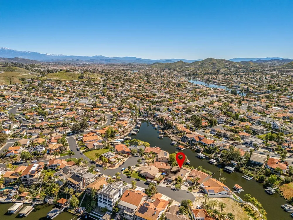 22373 Boating Canyon Lake, CA 92587