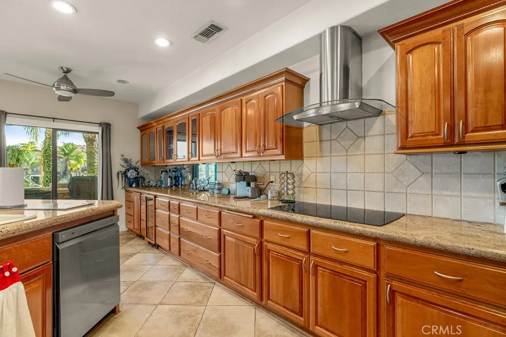 22373 Boating Canyon Lake, CA 92587