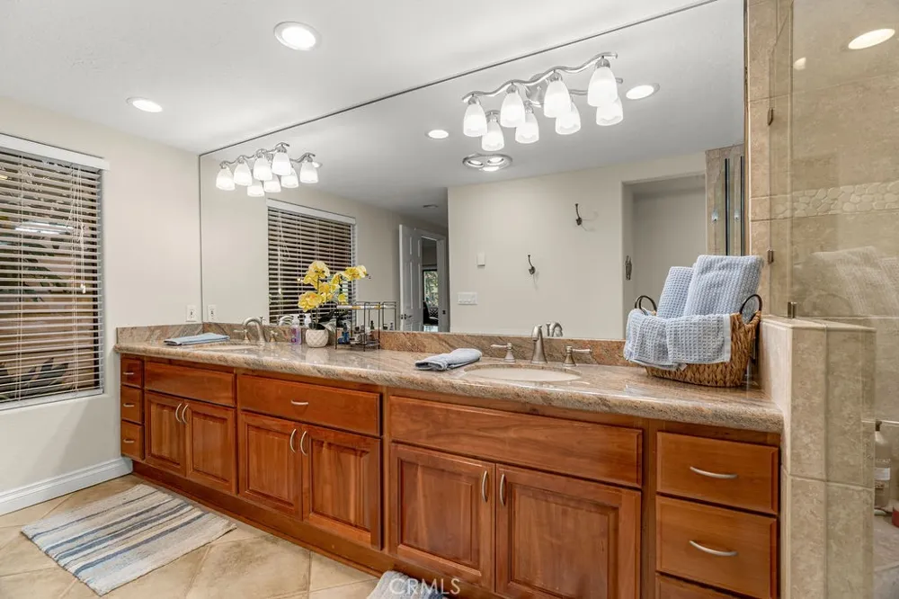 22373 Boating Canyon Lake, CA 92587