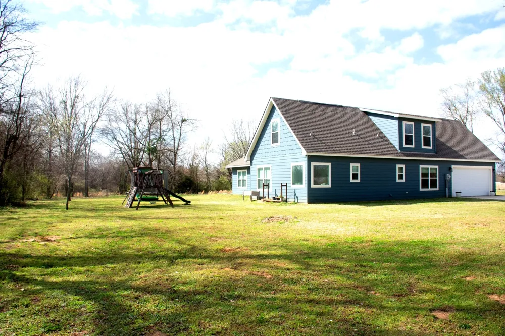 1503 County Road 3385 Saltillo, TX 75478