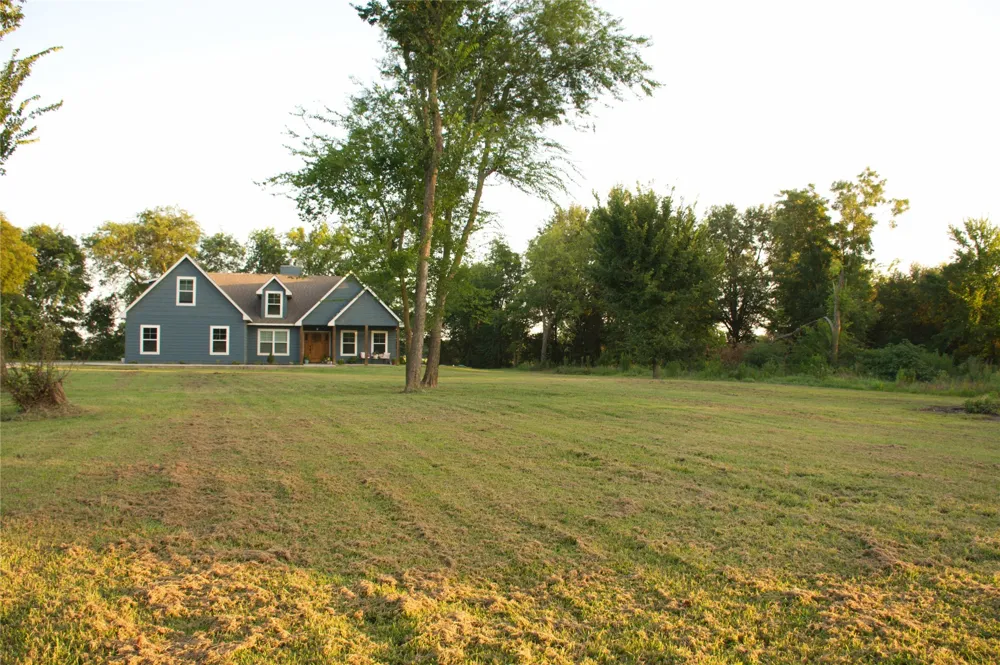 1503 County Road 3385 Saltillo, TX 75478