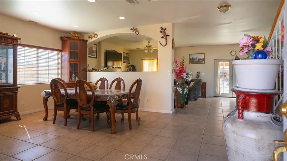 20325 87th California City, CA 93505
