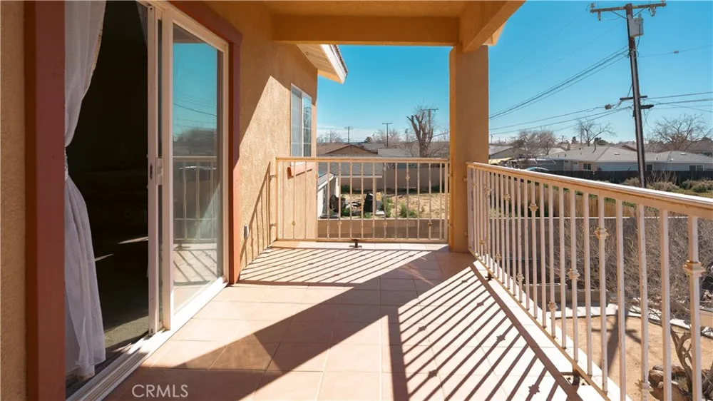 20325 87th California City, CA 93505