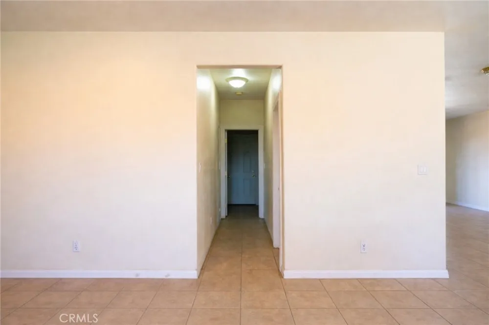 20325 87th California City, CA 93505