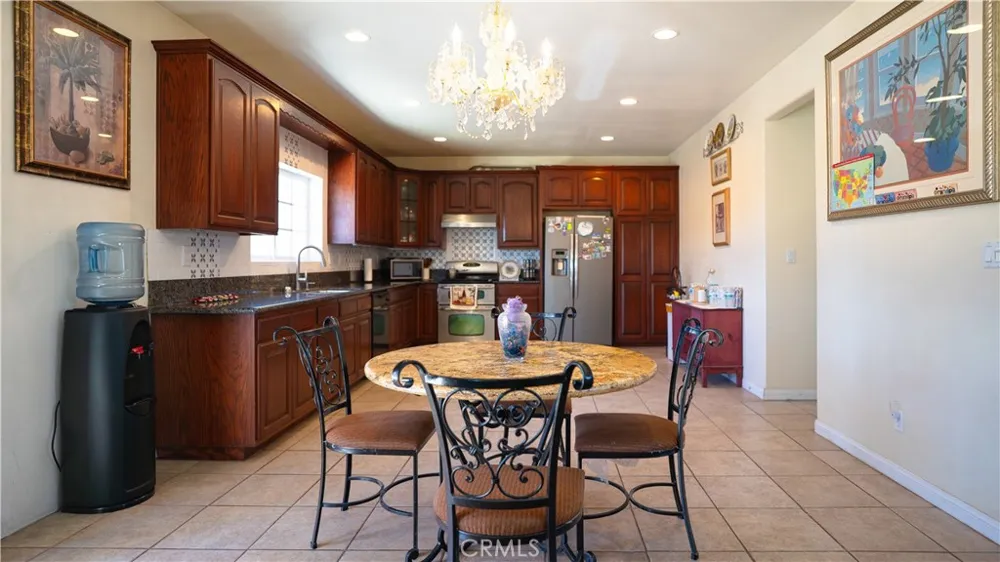 20325 87th California City, CA 93505