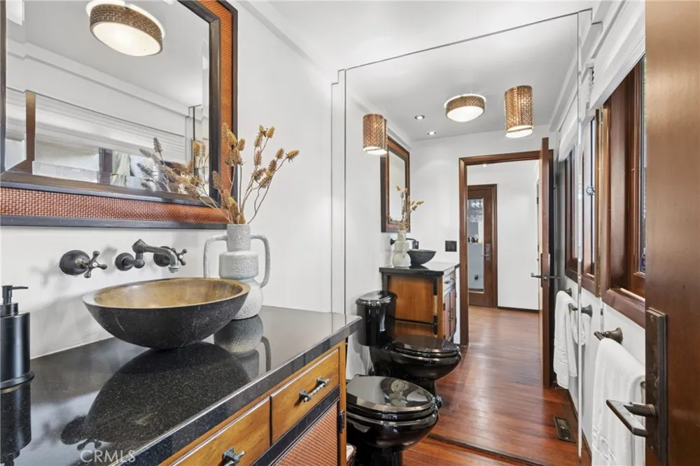 3150 Breakers Corona del Mar, CA 92625