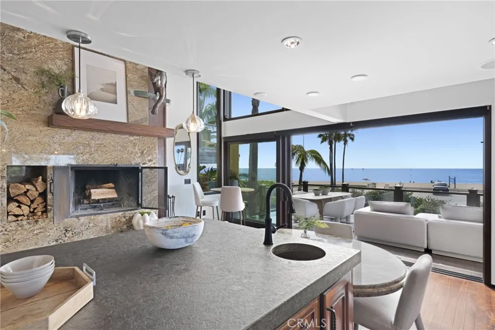 3150 Breakers Corona del Mar, CA 92625