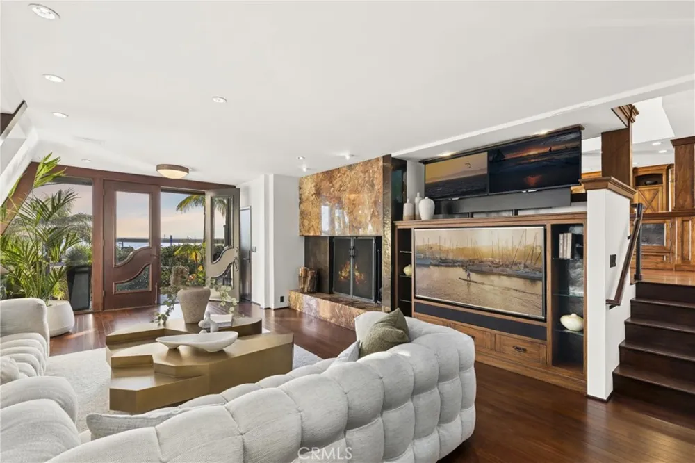 3150 Breakers Corona del Mar, CA 92625