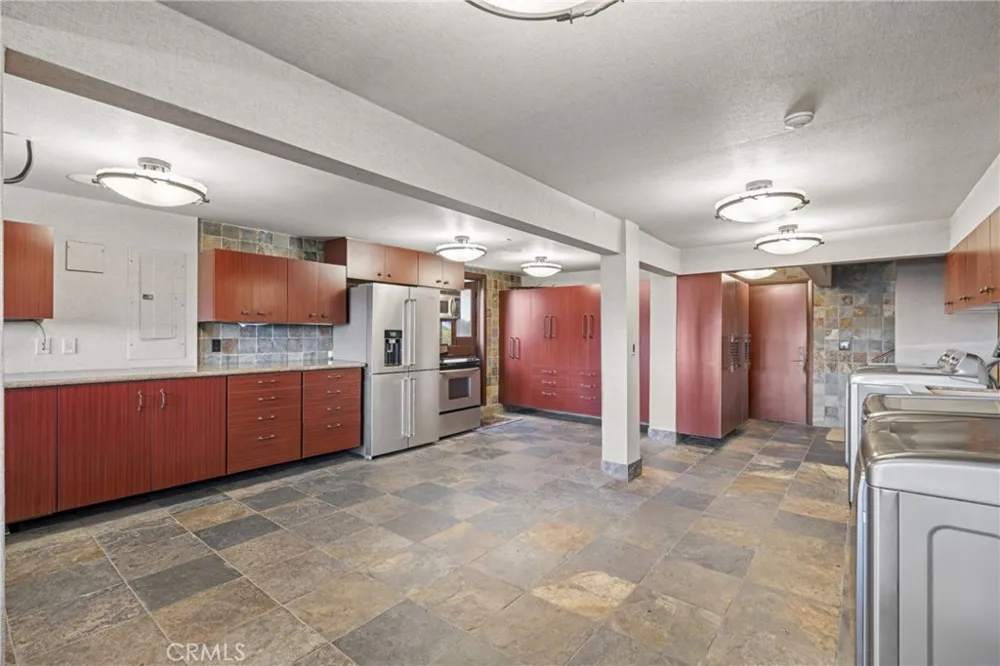 3150 Breakers Corona del Mar, CA 92625