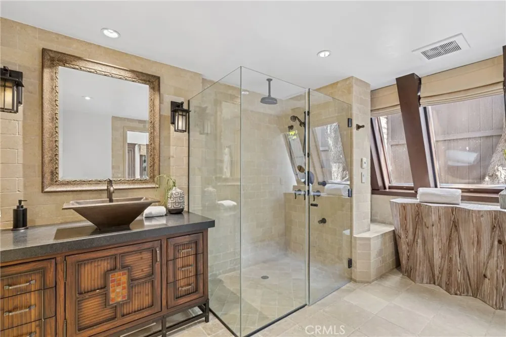 3150 Breakers Corona del Mar, CA 92625