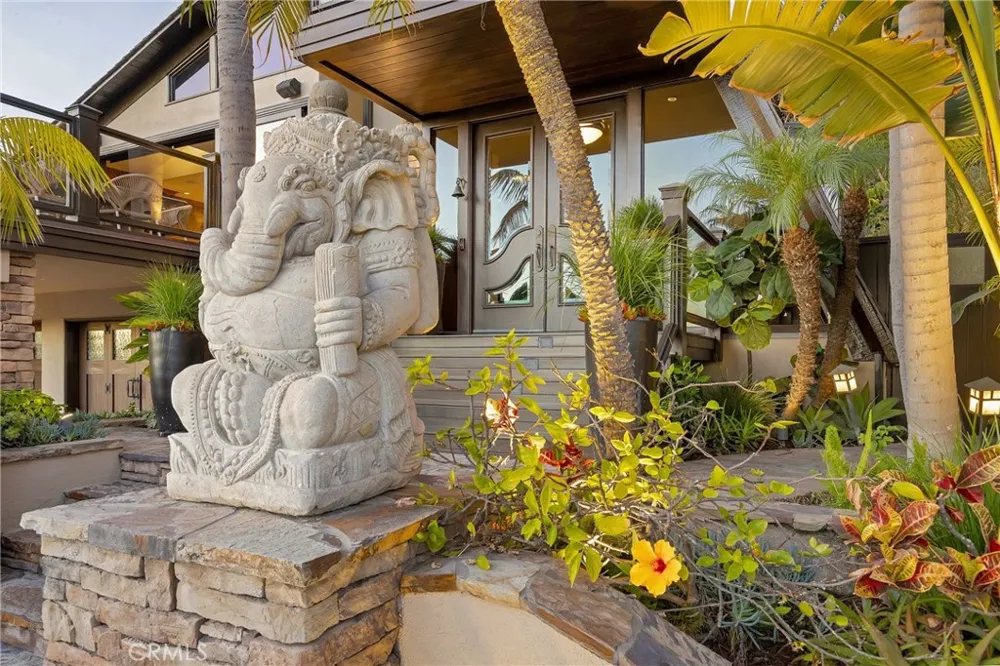 3150 Breakers Corona del Mar, CA 92625