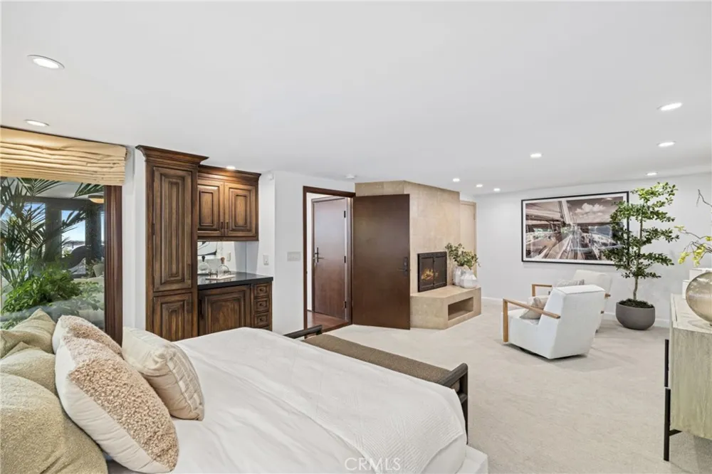 3150 Breakers Corona del Mar, CA 92625