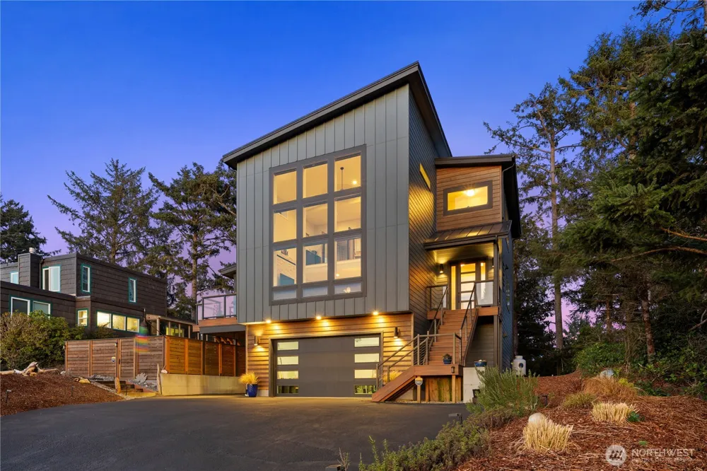 31302 J PLACE Ocean Park, WA 98640