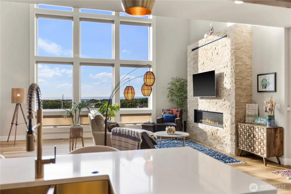 31302 J PLACE Ocean Park, WA 98640