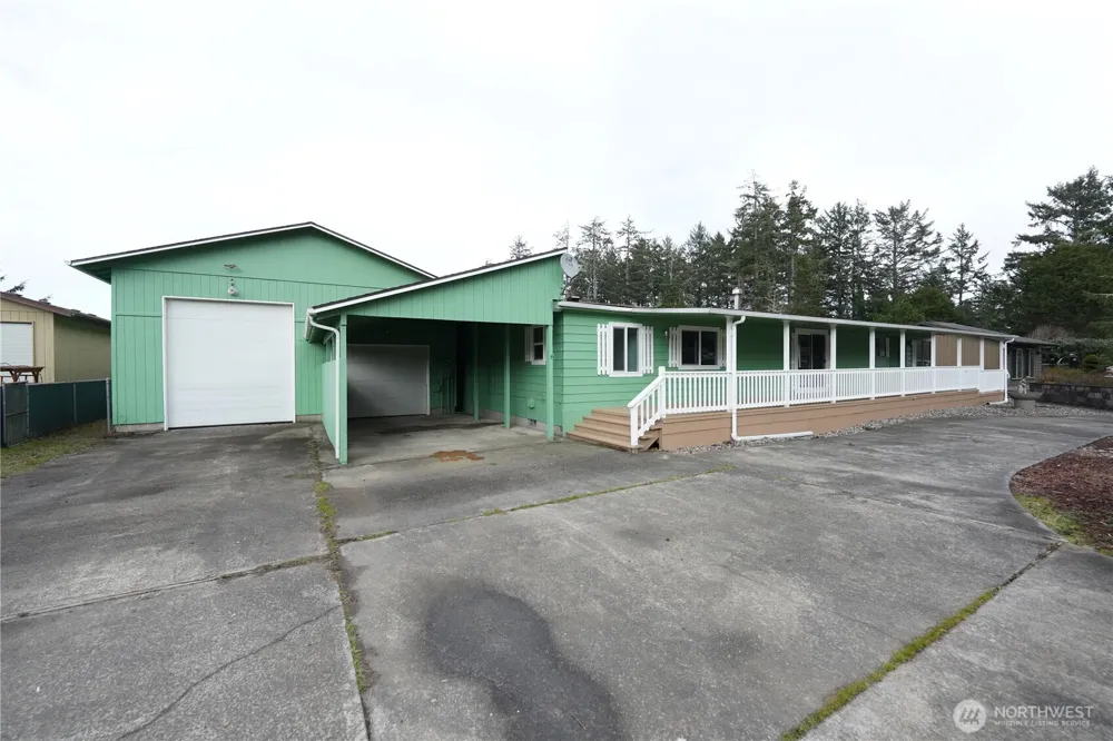 1529 229th Place Ocean Park, WA 98640