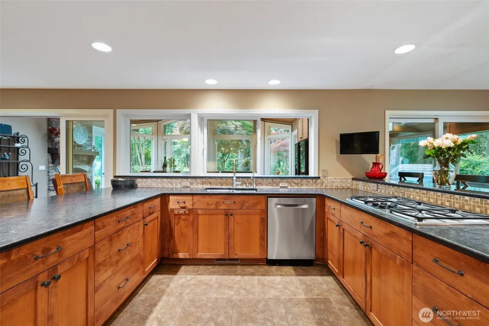 21917 NE 28th Street Camas, WA 98607