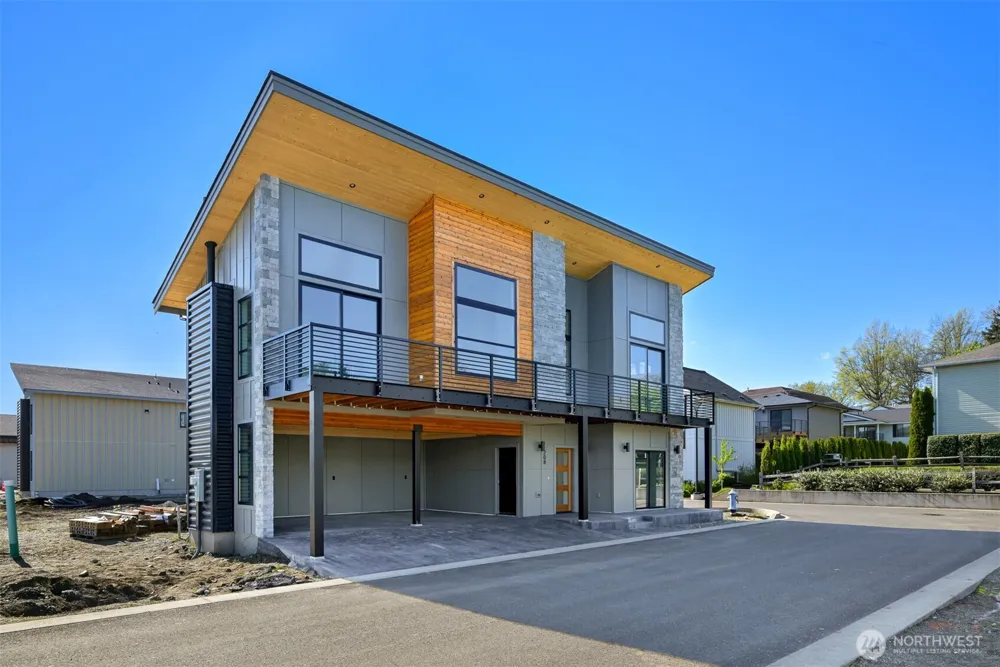 120 Skipping Stone Loop Lynden, WA 98264