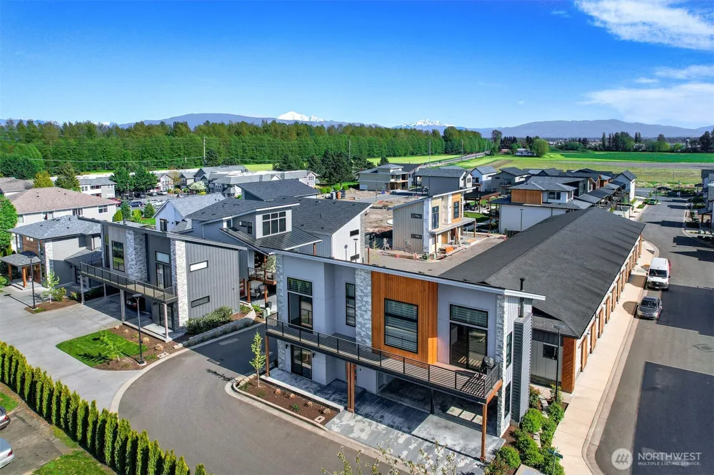 120 Skipping Stone Loop Lynden, WA 98264