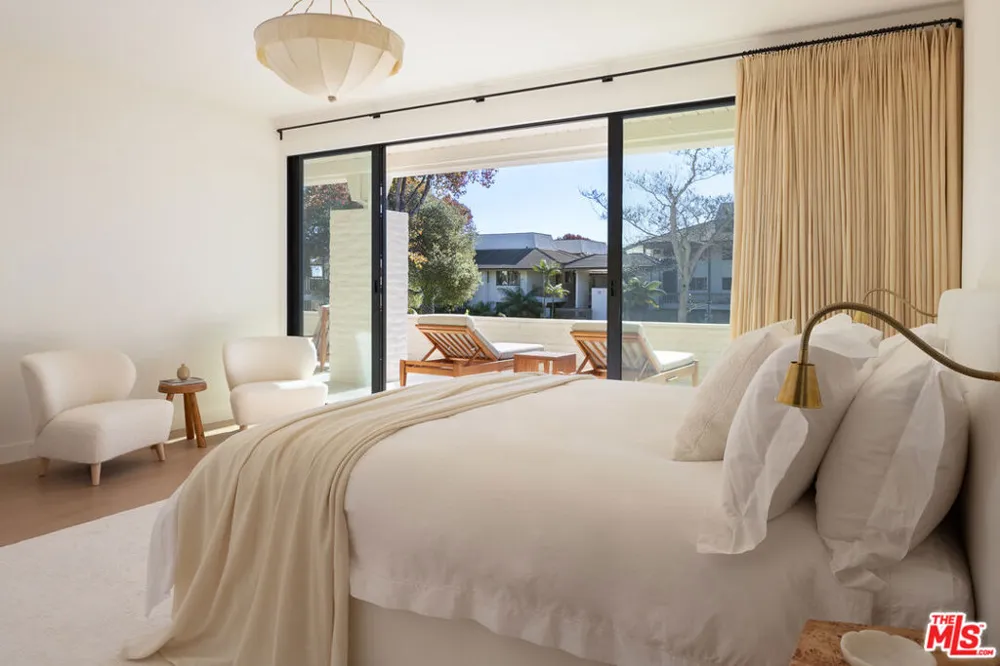1301 Plaza De Sonadores Santa Barbara, CA 93108