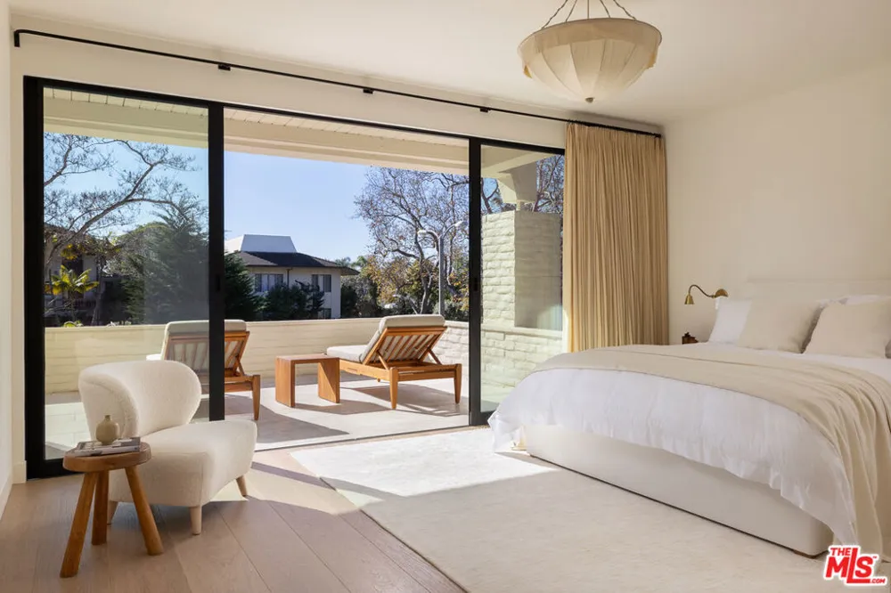 1301 Plaza De Sonadores Santa Barbara, CA 93108