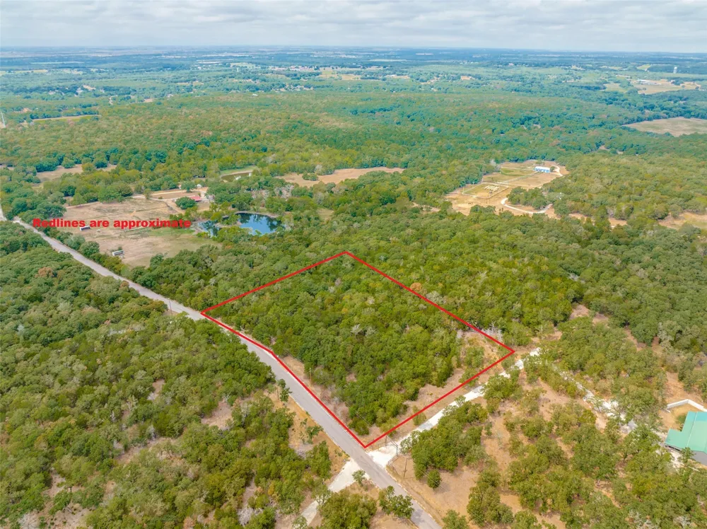 209 Red Top Road Valley View, TX 76272