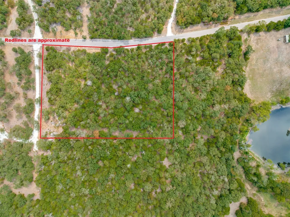 209 Red Top Road Valley View, TX 76272