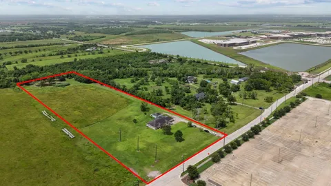 4338 Davenport Pkwy