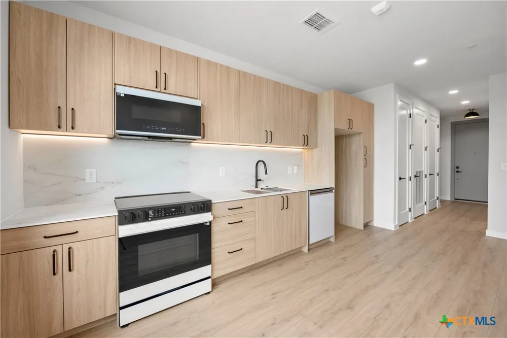 634 Central Parkway #1212 New Braunfels, TX 78130