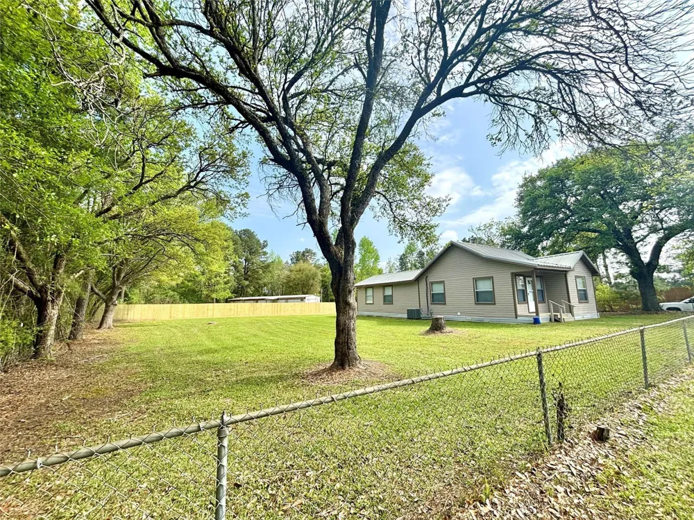 909 W Elder Colmesneil, TX 75938