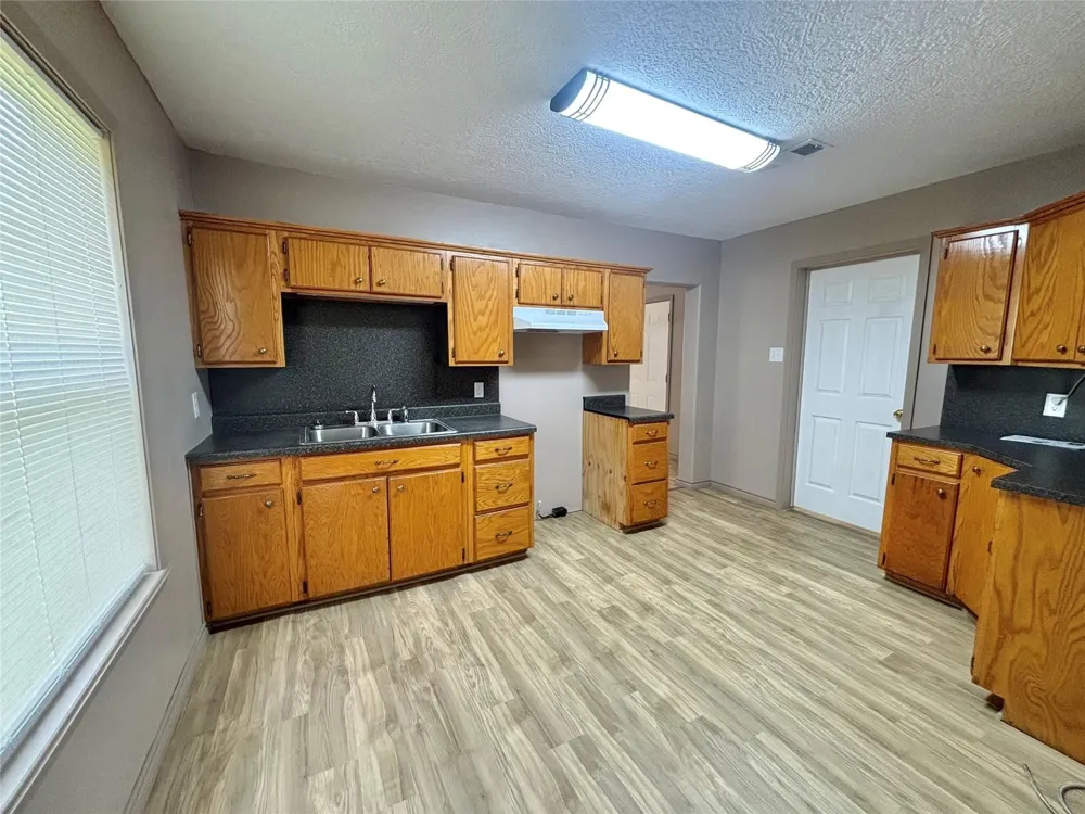 909 W Elder Colmesneil, TX 75938