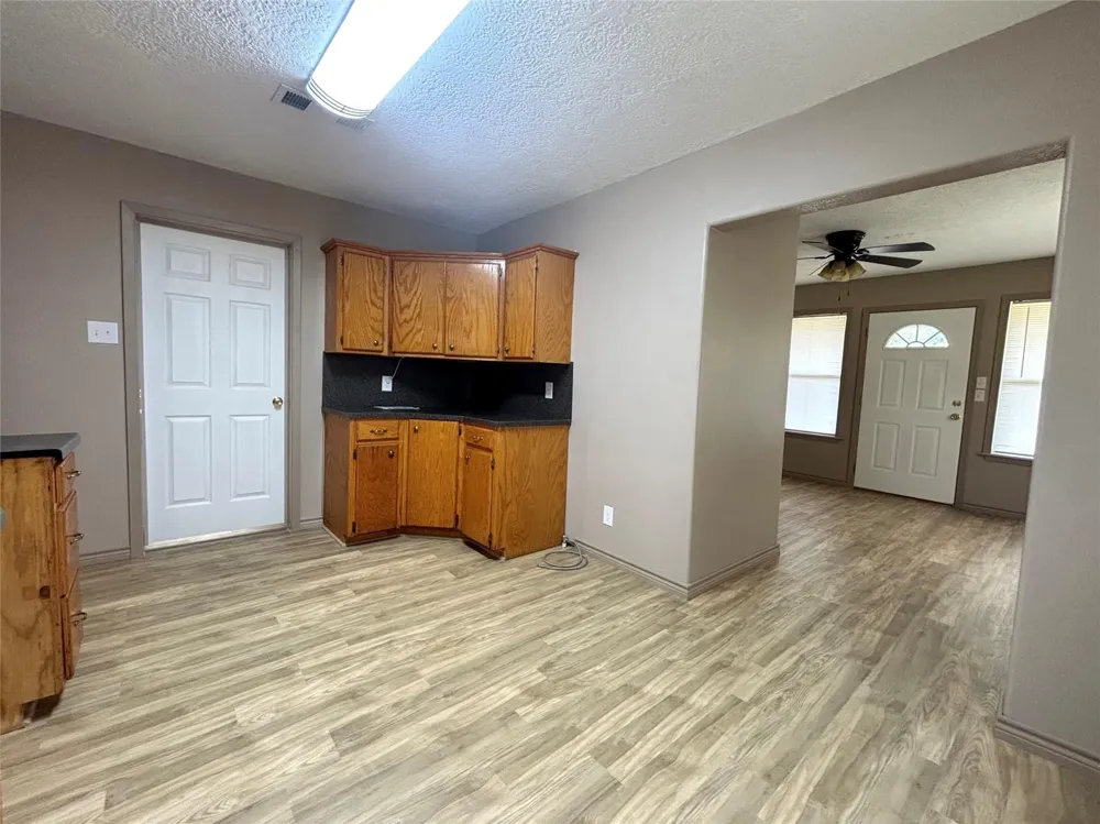 909 W Elder Colmesneil, TX 75938