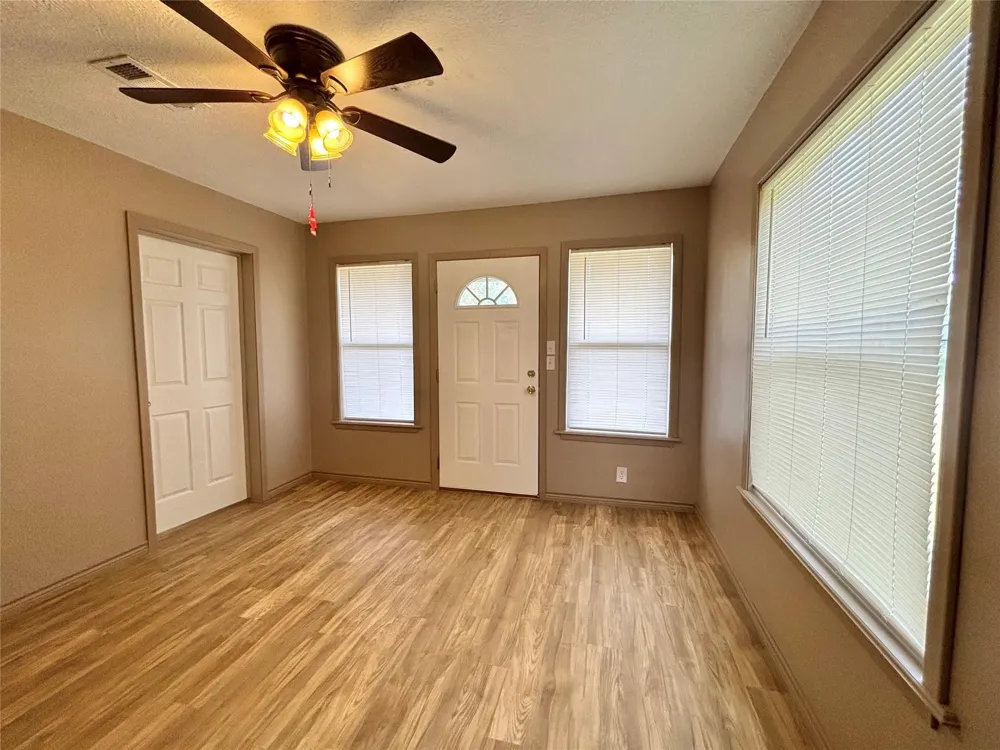 909 W Elder Colmesneil, TX 75938