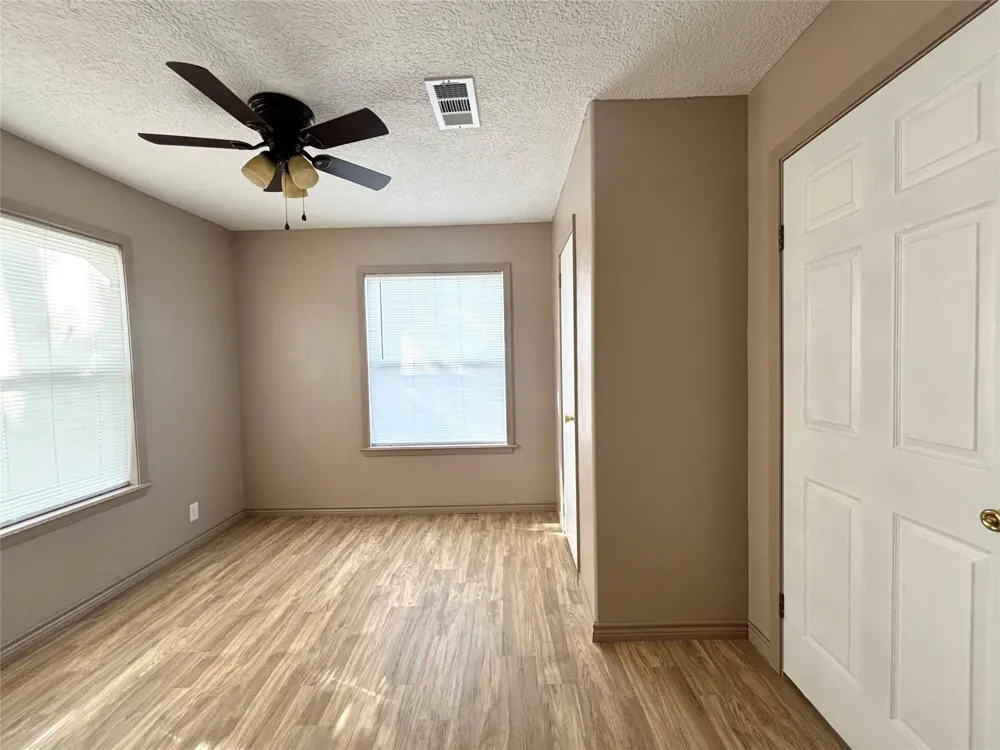 909 W Elder Colmesneil, TX 75938