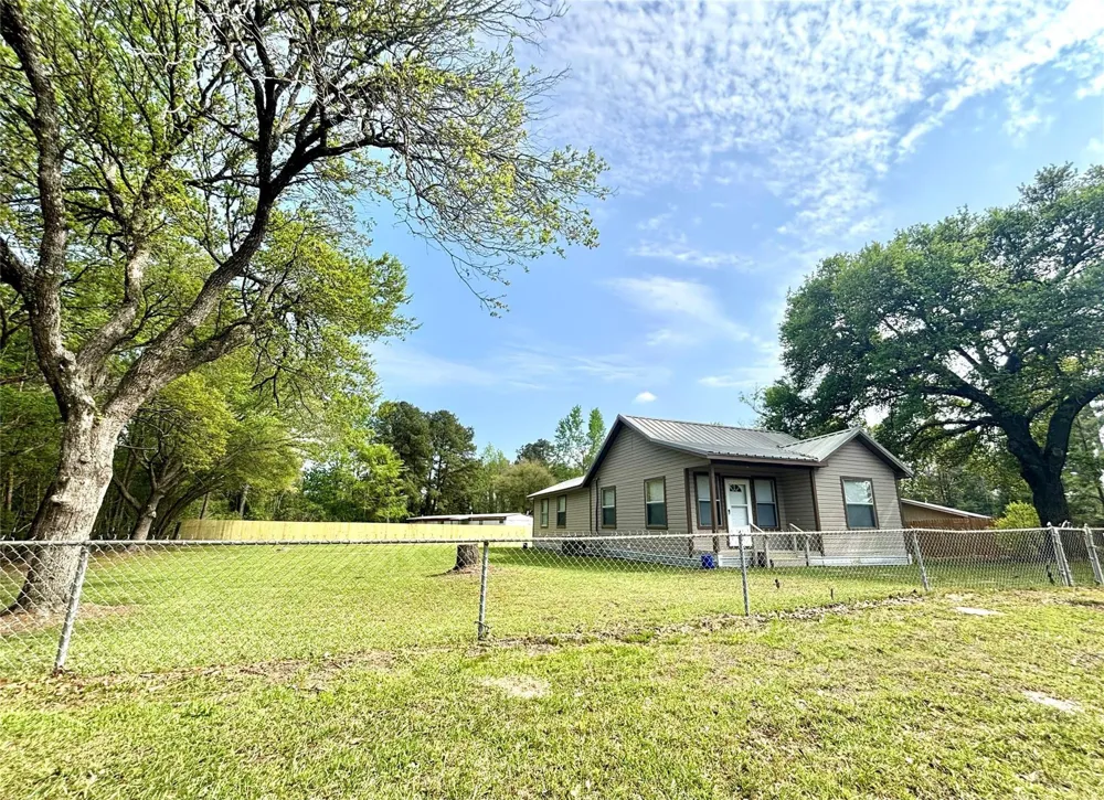909 W Elder Colmesneil, TX 75938