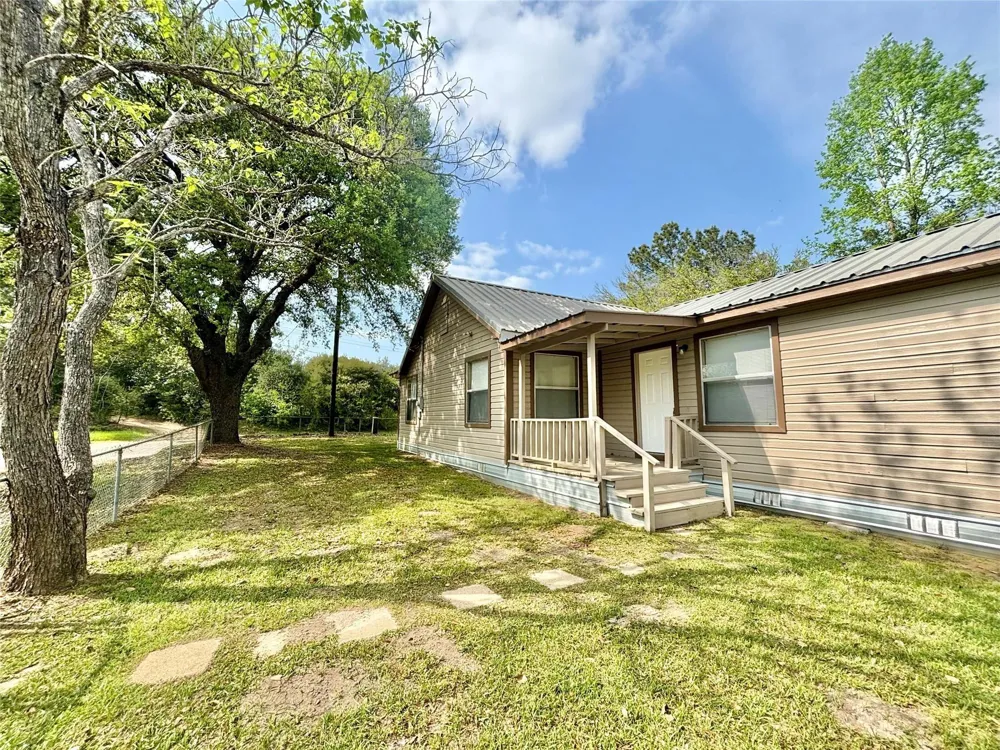 909 W Elder Colmesneil, TX 75938