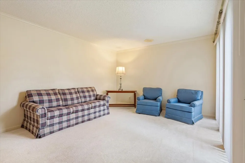 120 Wooded Crest Drive Woodway, TX 76712