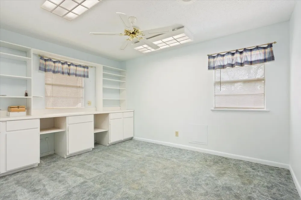 120 Wooded Crest Drive Woodway, TX 76712