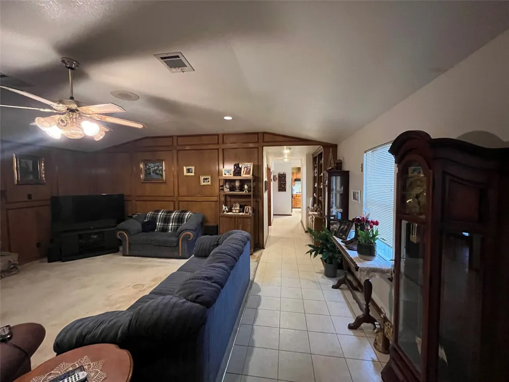 375 Lcr 358 Mart, TX 76664
